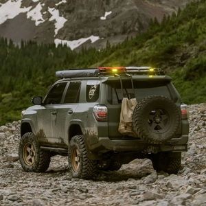 Meet your Posher, Williams